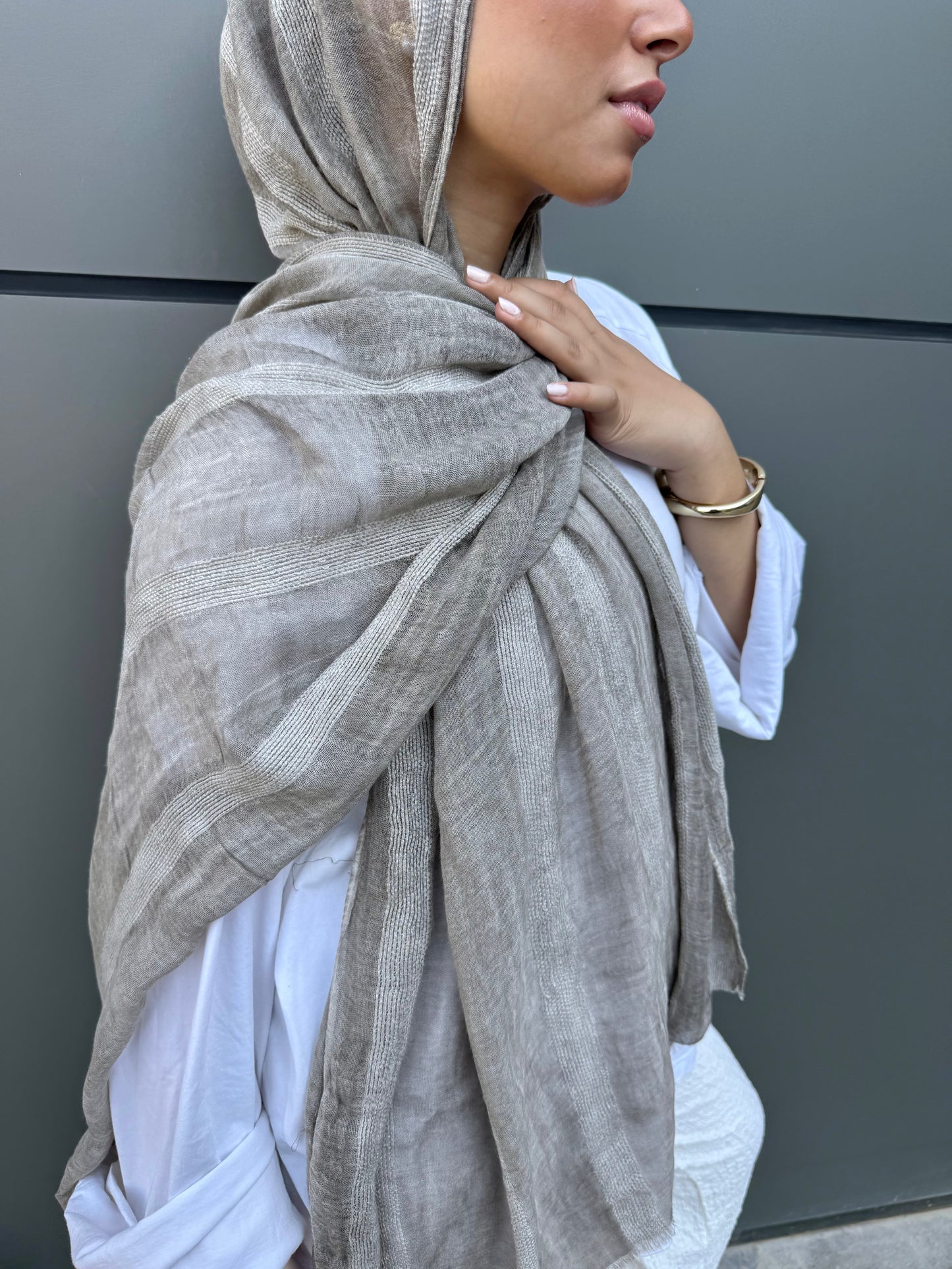 Linen & Lines