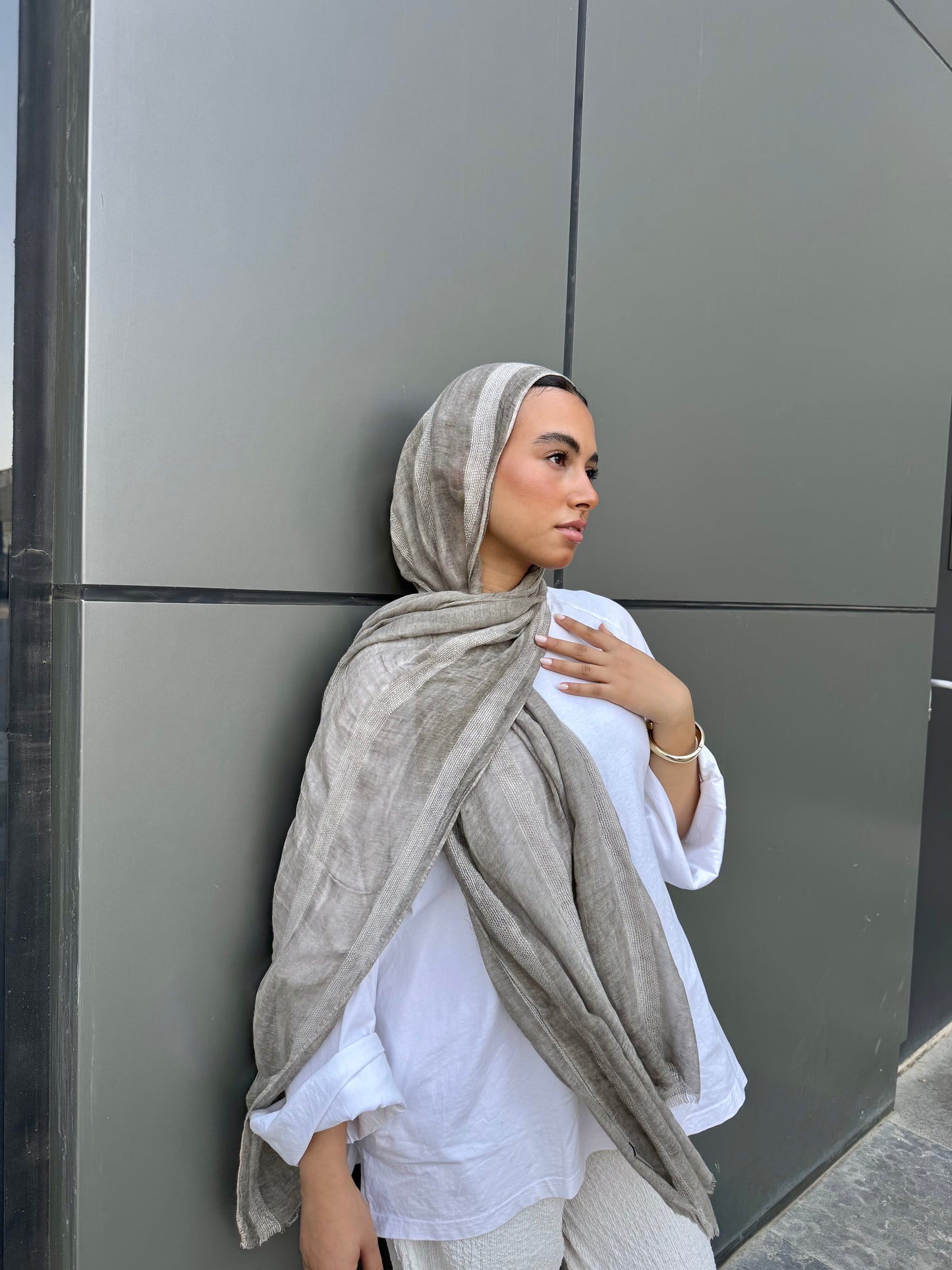 Linen & Lines