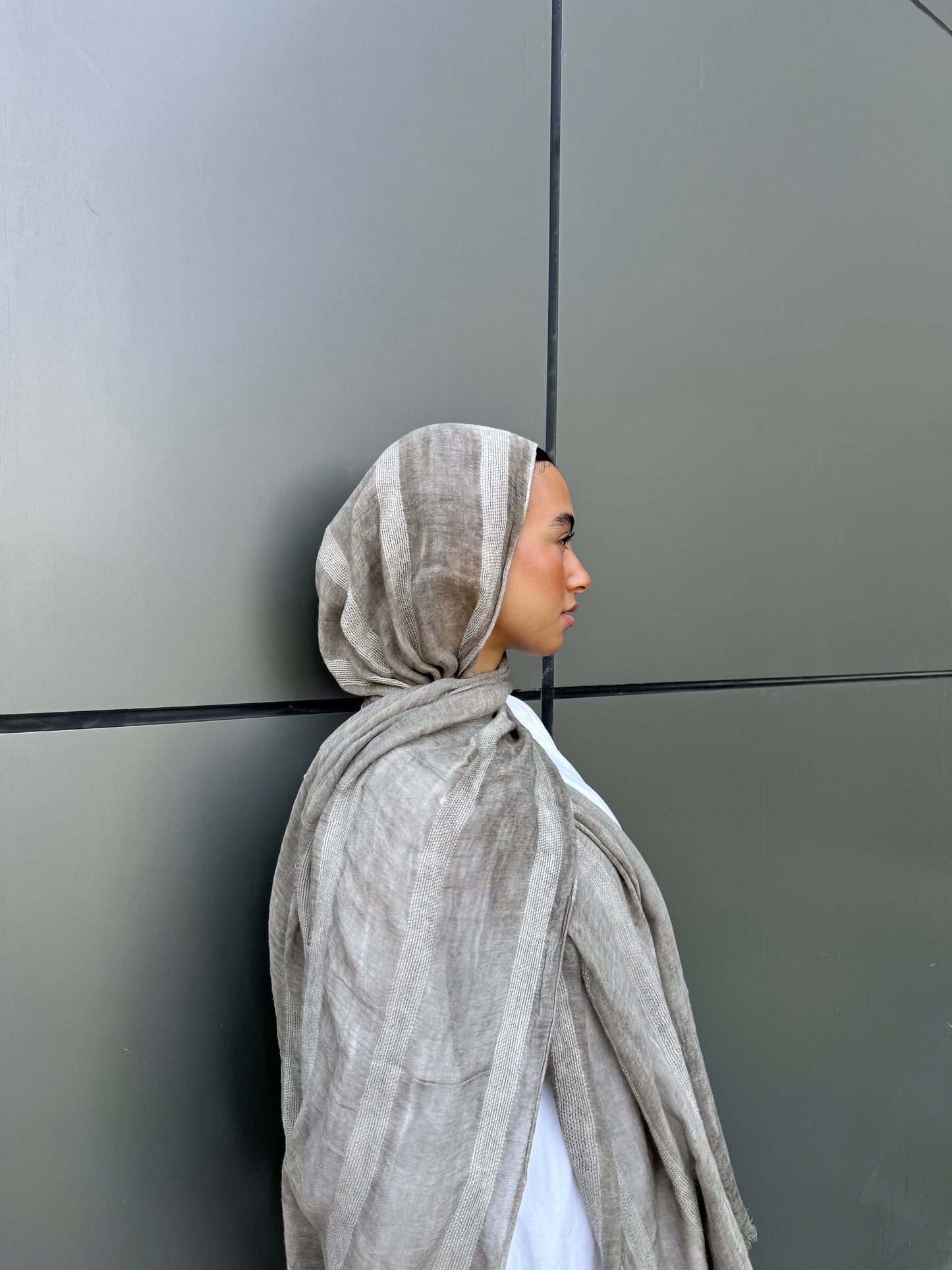 Linen & Lines