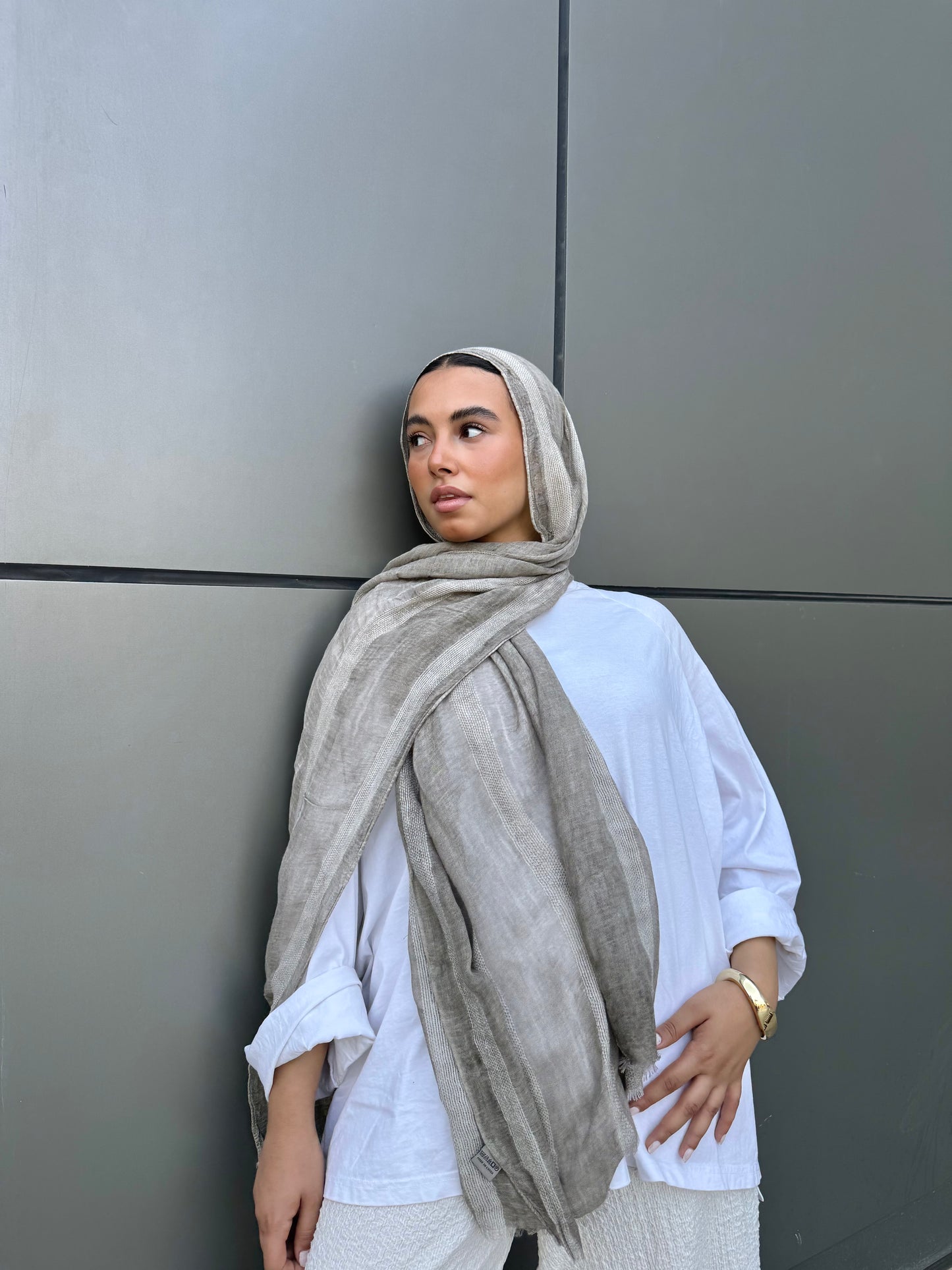 Linen & Lines