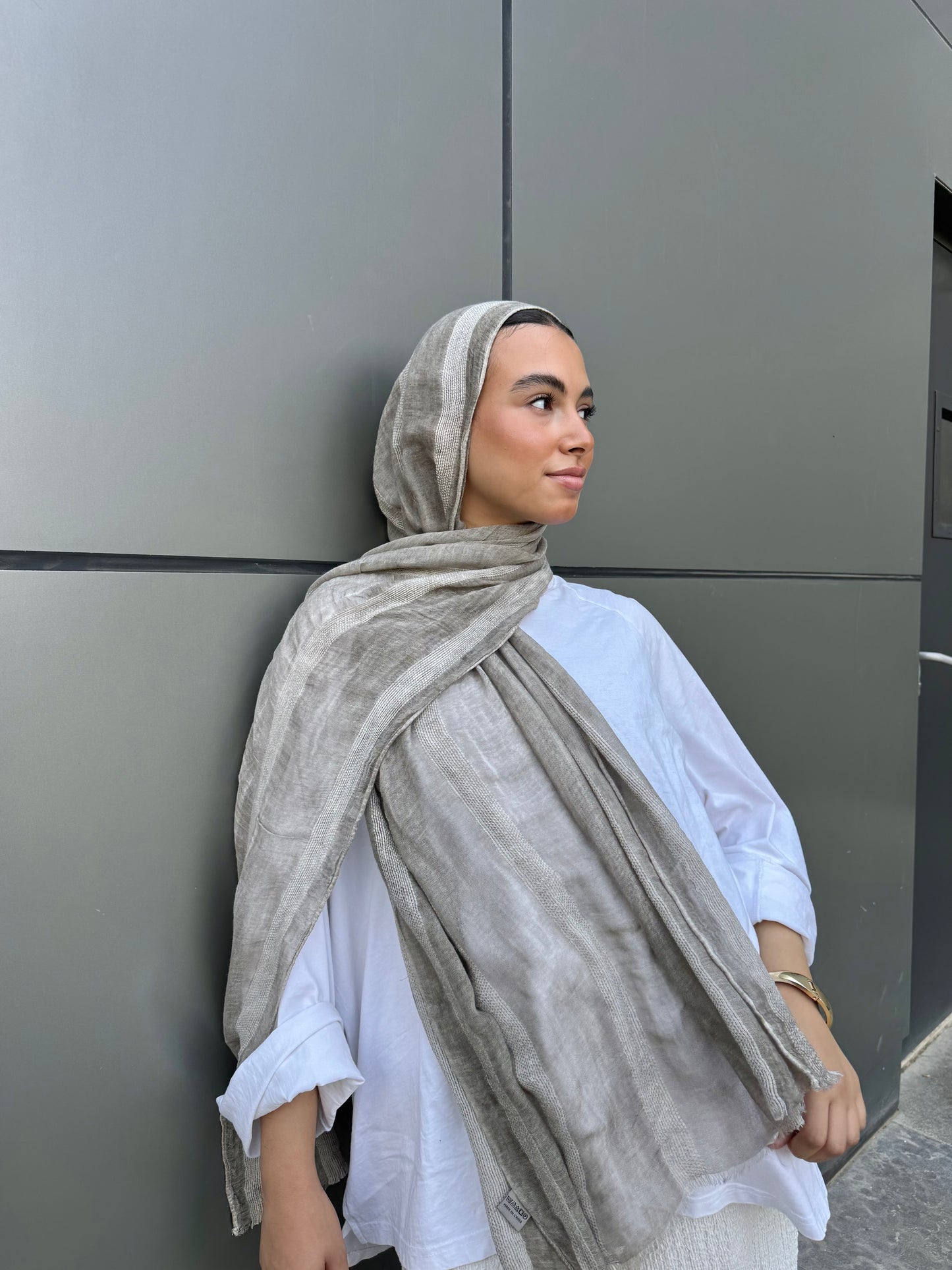 Linen & Lines