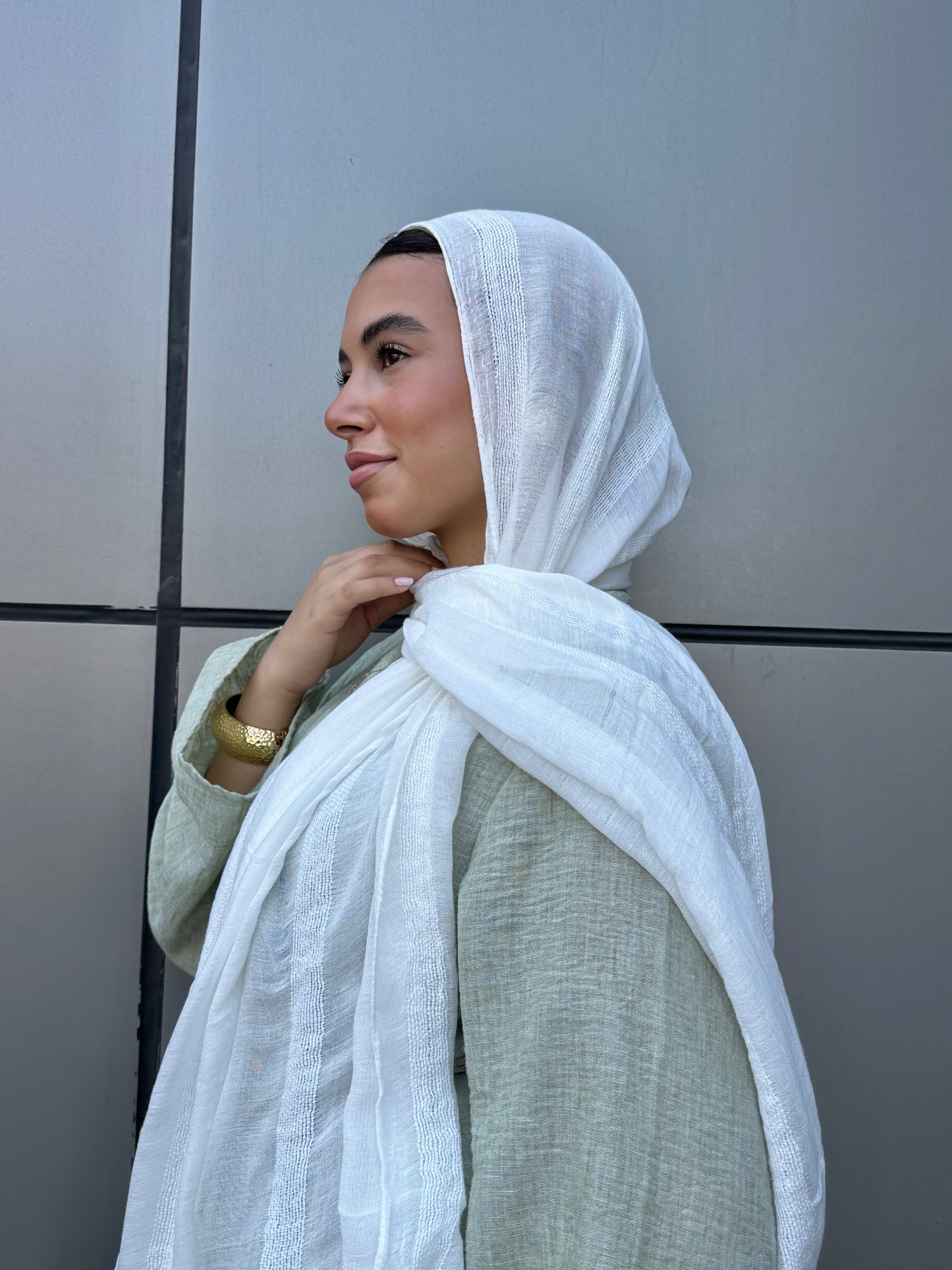 Linen & Lines
