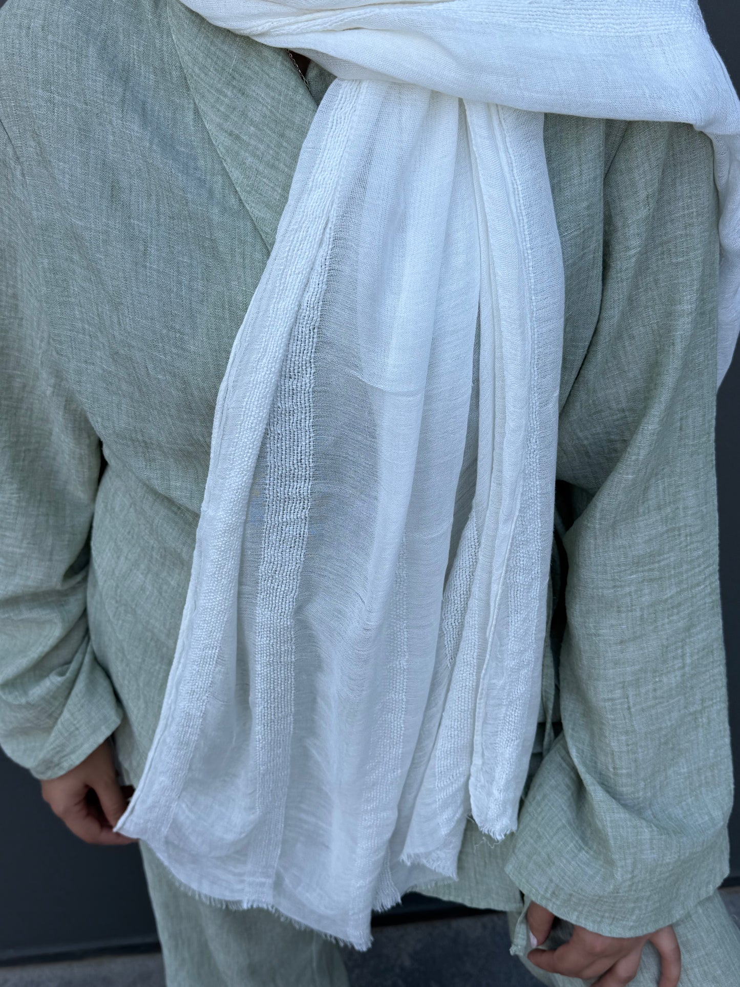 Linen & Lines