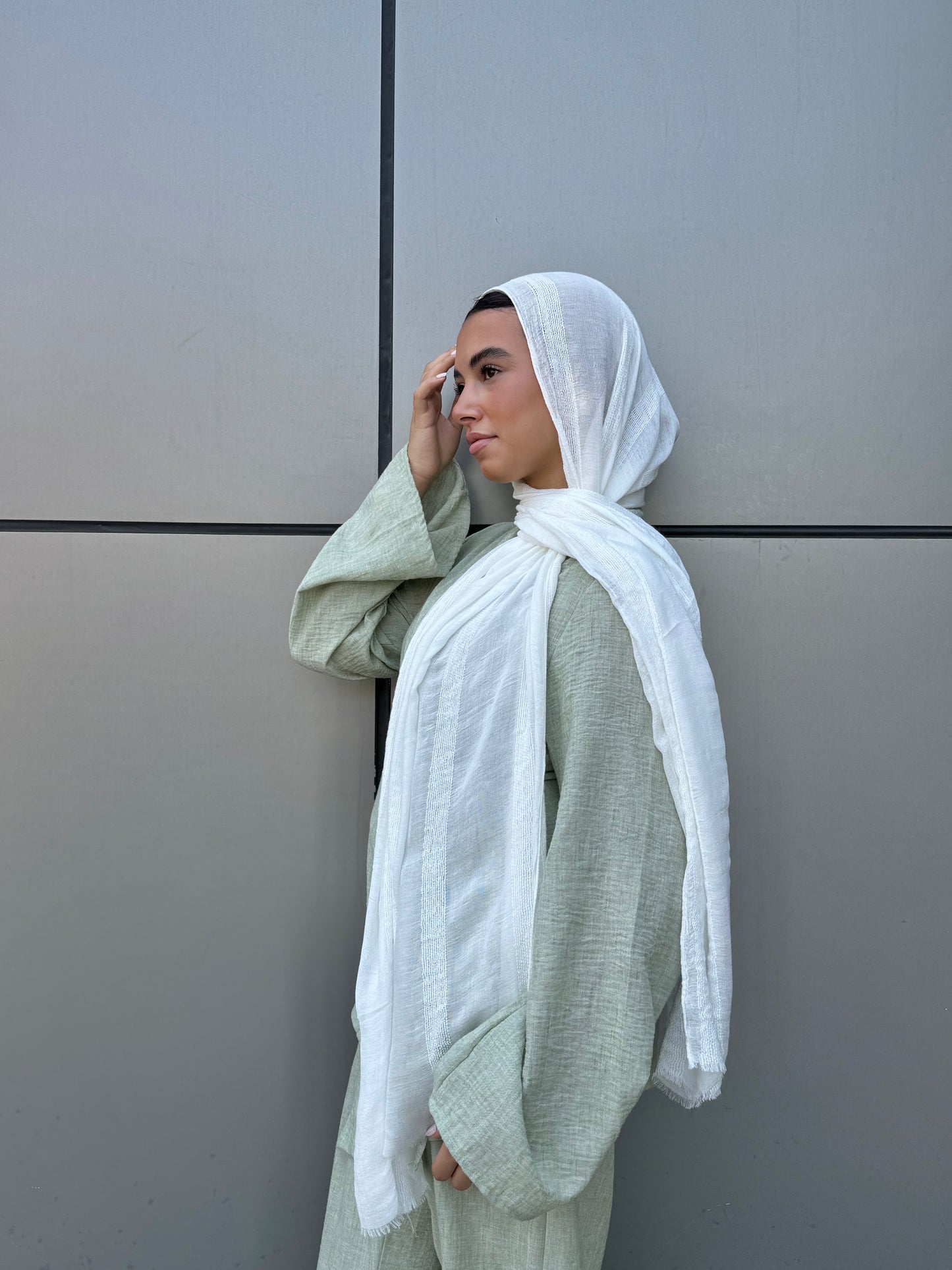 Linen & Lines