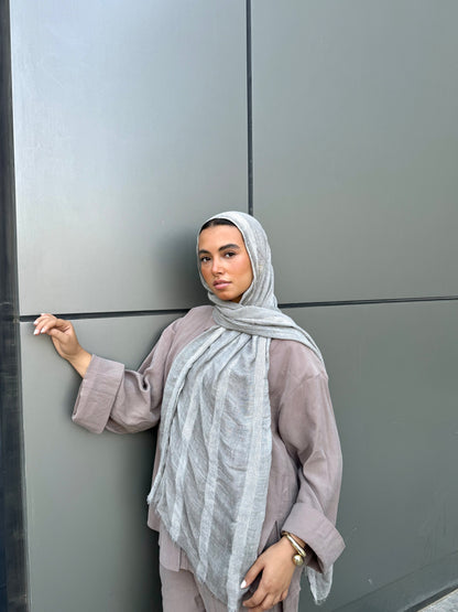 Linen & Lines